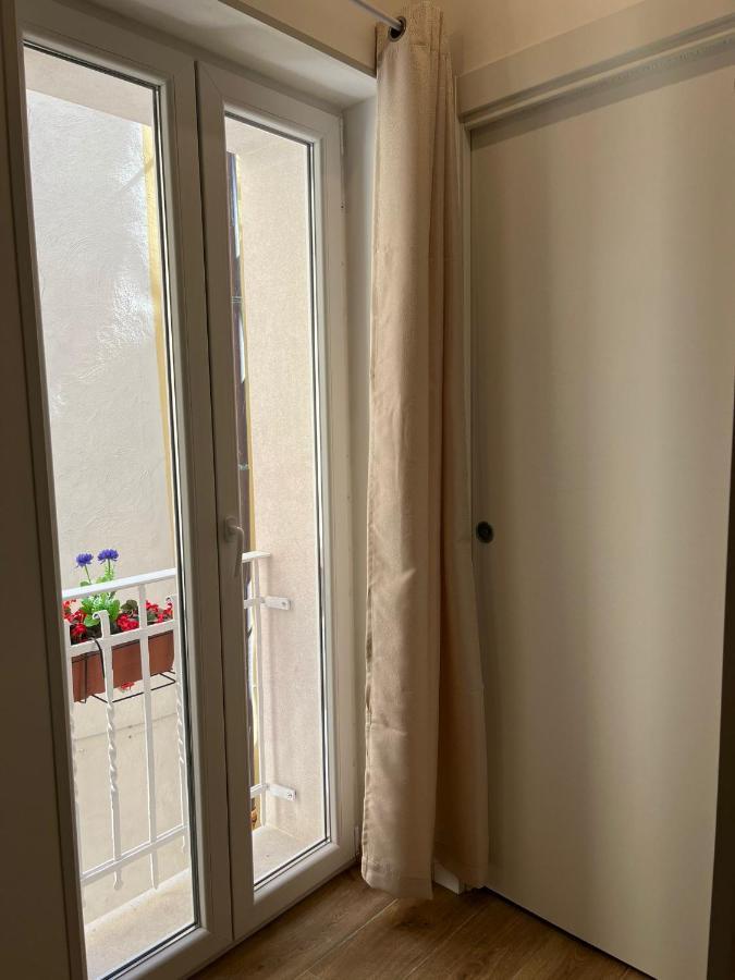 Aura B&B Bari Exteriör bild